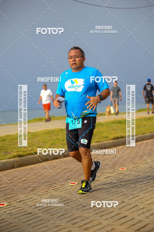 Achetez vos photos de l'vnementAURORA RUNNING sur Fotop