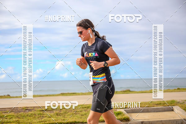 Achetez vos photos de l'vnementAURORA RUNNING sur Fotop