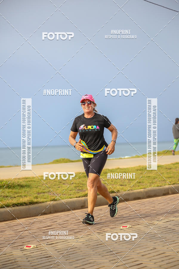 Achetez vos photos de l'vnementAURORA RUNNING sur Fotop