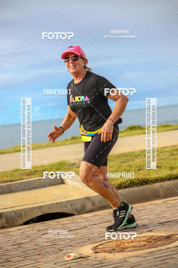 Achetez vos photos de l'vnementAURORA RUNNING sur Fotop