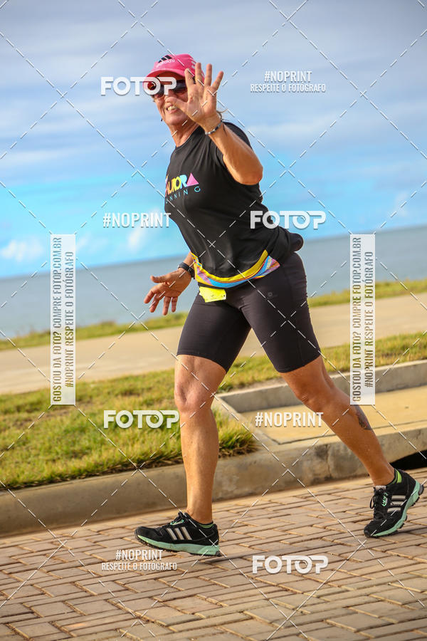 Achetez vos photos de l'vnementAURORA RUNNING sur Fotop