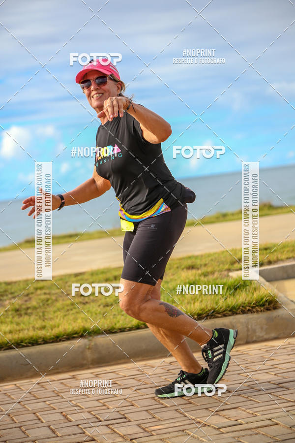 Achetez vos photos de l'vnementAURORA RUNNING sur Fotop