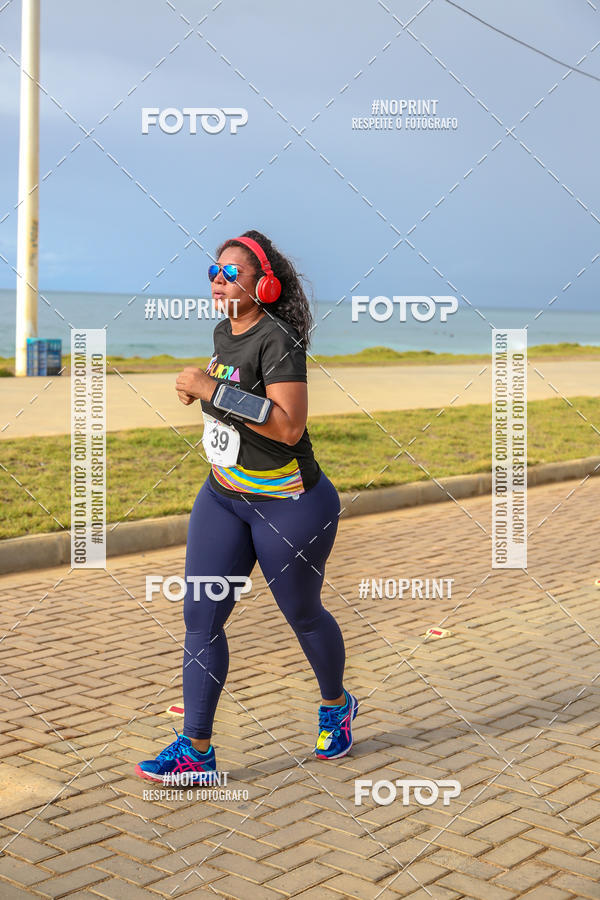 Achetez vos photos de l'vnementAURORA RUNNING sur Fotop