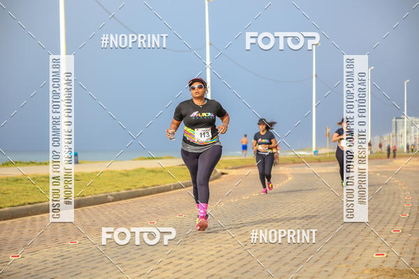 Achetez vos photos de l'vnementAURORA RUNNING sur Fotop