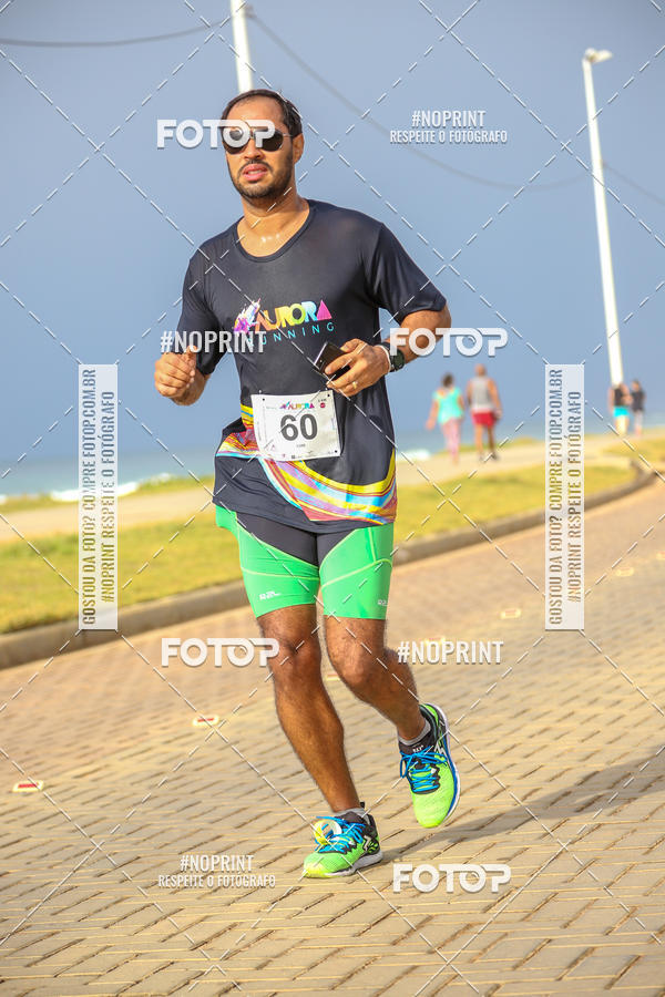 Achetez vos photos de l'vnementAURORA RUNNING sur Fotop