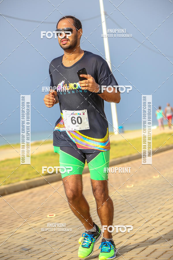 Achetez vos photos de l'vnementAURORA RUNNING sur Fotop