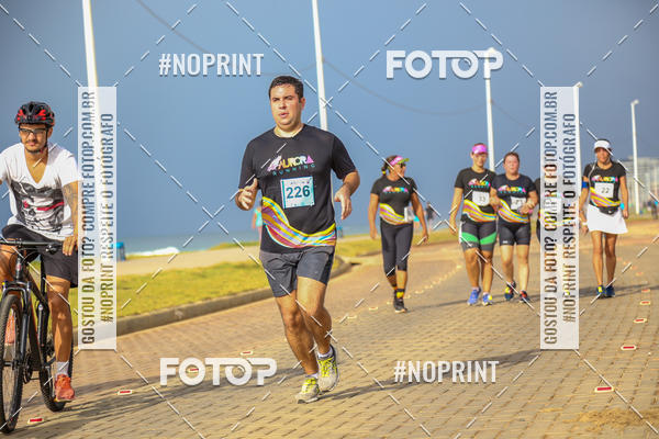 Achetez vos photos de l'vnementAURORA RUNNING sur Fotop