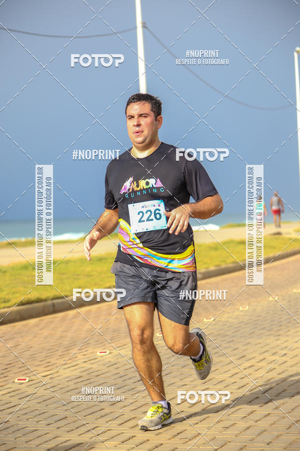 Achetez vos photos de l'vnementAURORA RUNNING sur Fotop