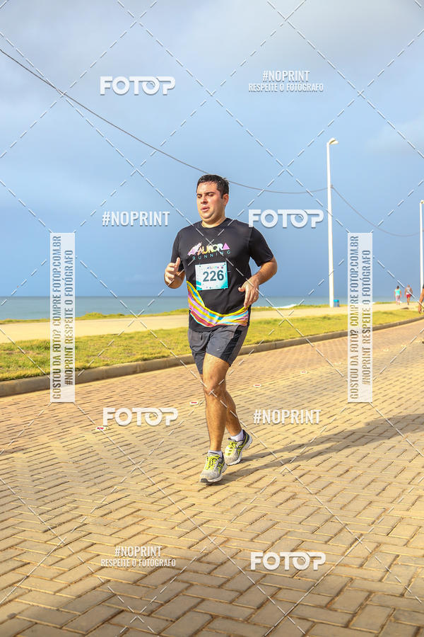 Achetez vos photos de l'vnementAURORA RUNNING sur Fotop