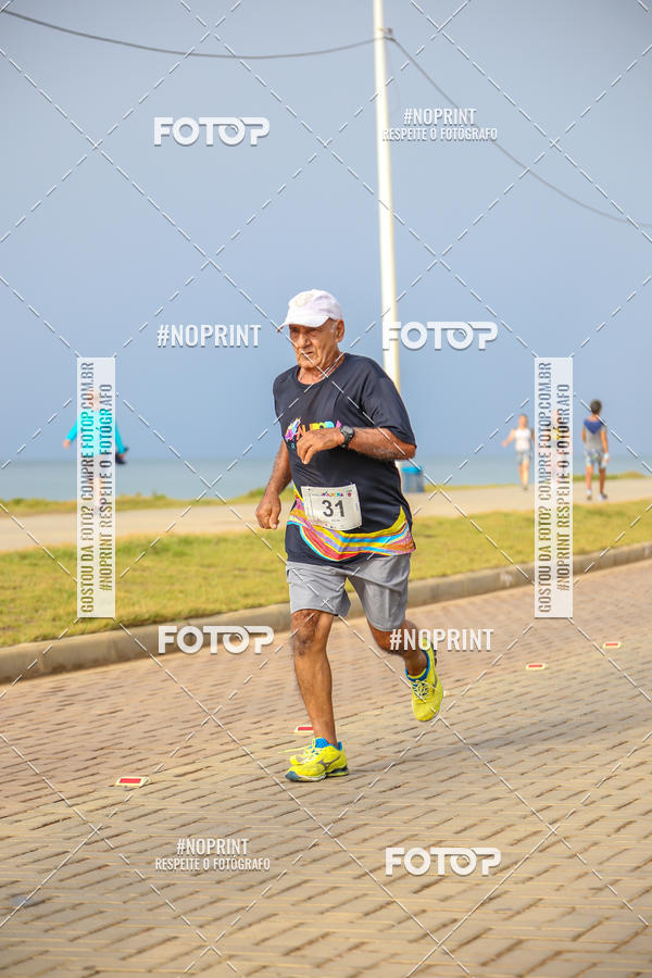 Achetez vos photos de l'vnementAURORA RUNNING sur Fotop