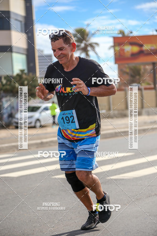 Achetez vos photos de l'vnementAURORA RUNNING sur Fotop