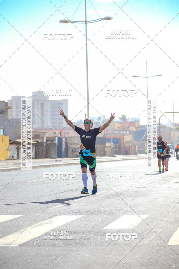 Achetez vos photos de l'vnementAURORA RUNNING sur Fotop