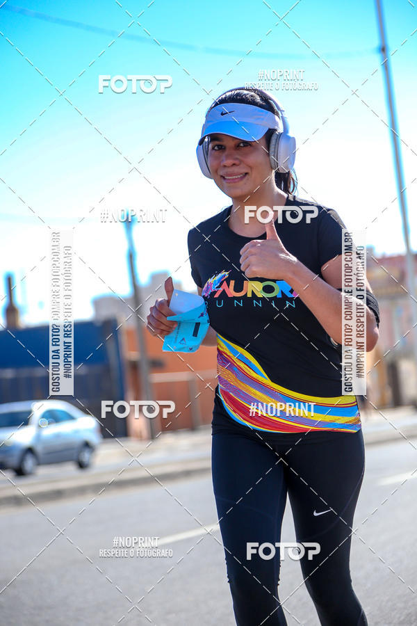 Buy your photos of the eventAURORA RUNNING on Fotop