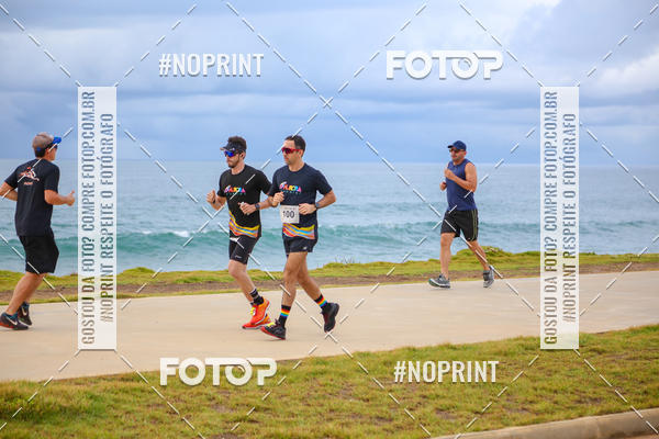 Achetez vos photos de l'vnementAURORA RUNNING sur Fotop