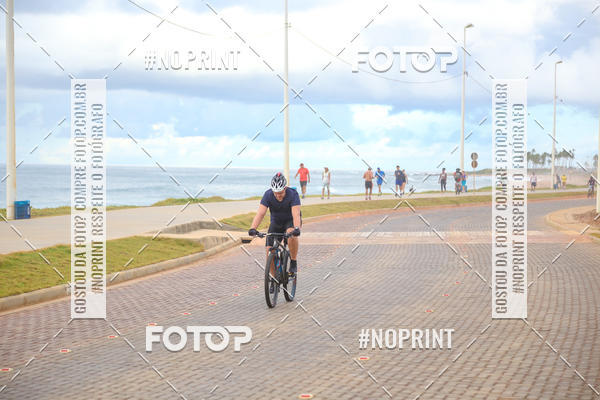 Achetez vos photos de l'vnementAURORA RUNNING sur Fotop