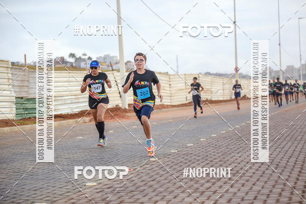 Achetez vos photos de l'vnementAURORA RUNNING sur Fotop