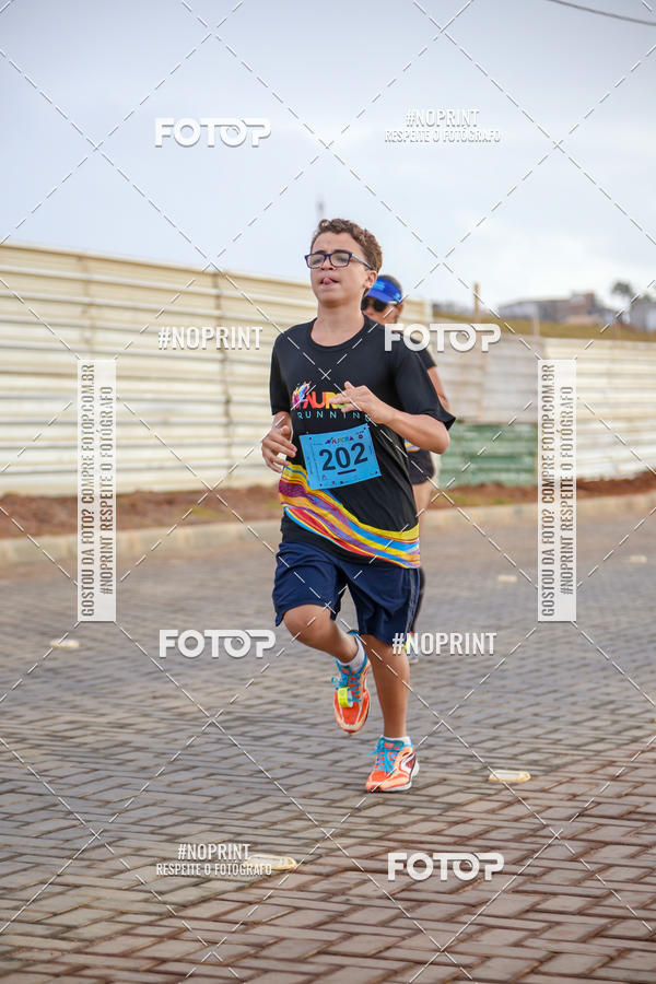 Achetez vos photos de l'vnementAURORA RUNNING sur Fotop