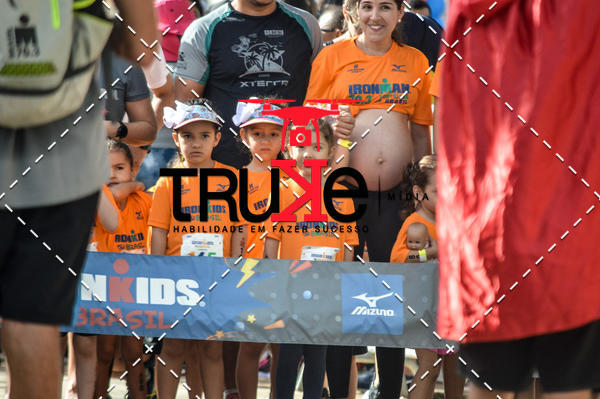 Buy your photos of the eventIronMan 70.3  Fortaleza Kids on Fotop