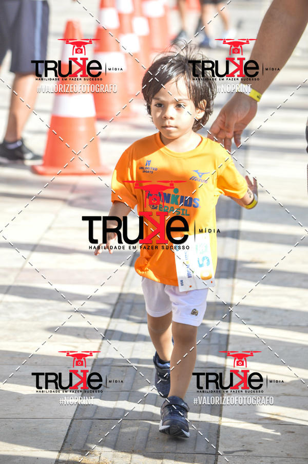 Buy your photos of the eventIronMan 70.3  Fortaleza Kids on Fotop