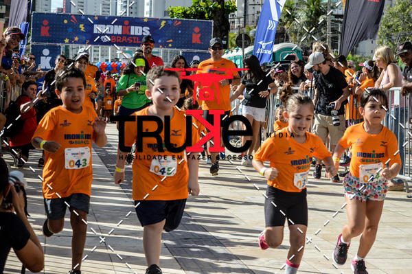 Buy your photos of the eventIronMan 70.3  Fortaleza Kids on Fotop