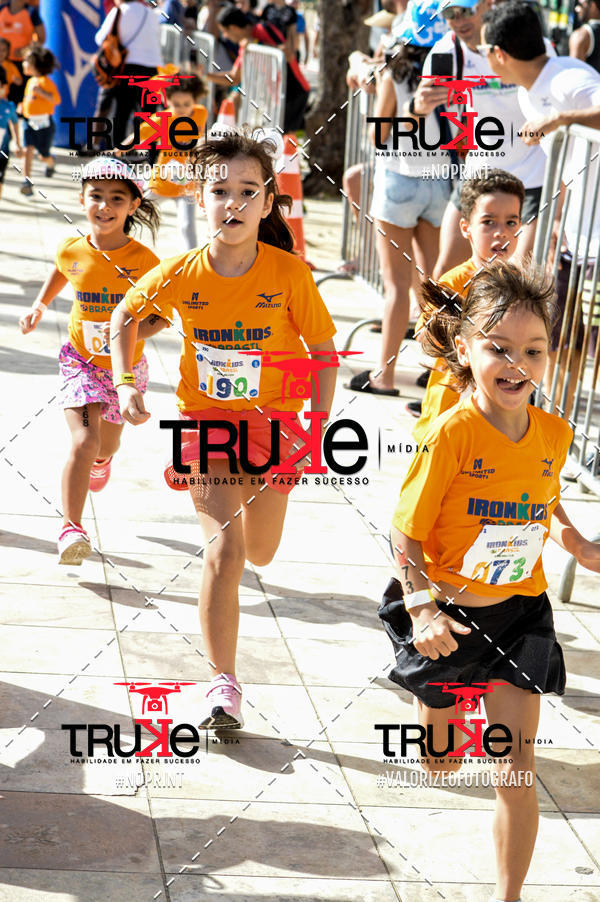 Buy your photos of the eventIronMan 70.3  Fortaleza Kids on Fotop