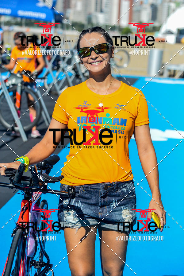 Buy your photos of the eventBike Check in IronMan 70.3  Fortaleza on Fotop