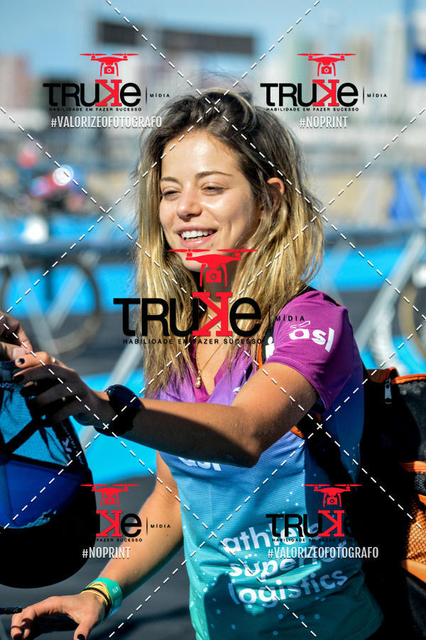 Buy your photos of the eventBike Check in IronMan 70.3  Fortaleza on Fotop