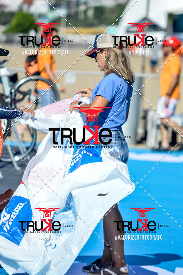 Compra tus fotos del eventoBike Check in IronMan 70.3  Fortaleza En Fotop