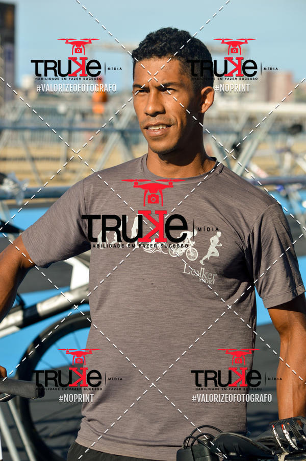 Buy your photos of the eventBike Check in IronMan 70.3  Fortaleza on Fotop