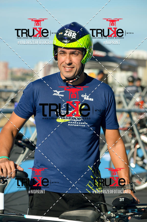 Buy your photos of the eventBike Check in IronMan 70.3  Fortaleza on Fotop