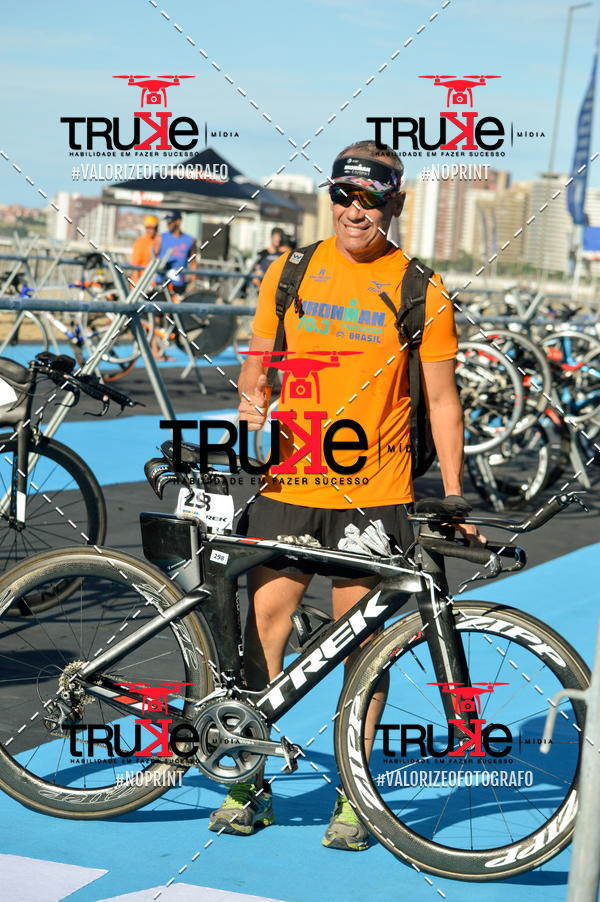 Buy your photos of the eventBike Check in IronMan 70.3  Fortaleza on Fotop