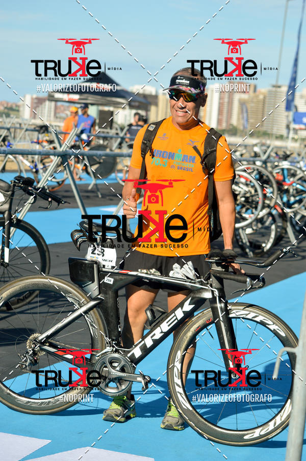 Buy your photos of the eventBike Check in IronMan 70.3  Fortaleza on Fotop