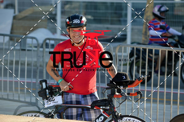 Buy your photos of the eventBike Check in IronMan 70.3  Fortaleza on Fotop