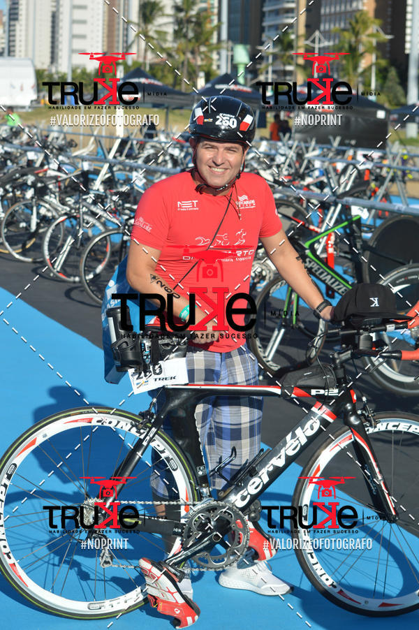 Buy your photos of the eventBike Check in IronMan 70.3  Fortaleza on Fotop
