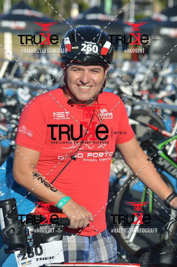 Buy your photos of the eventBike Check in IronMan 70.3  Fortaleza on Fotop