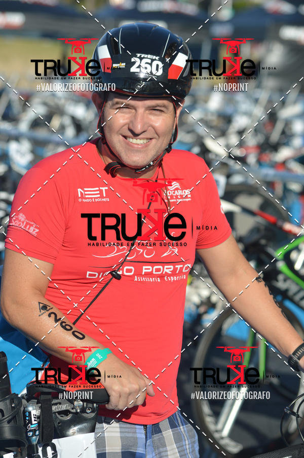 Buy your photos of the eventBike Check in IronMan 70.3  Fortaleza on Fotop