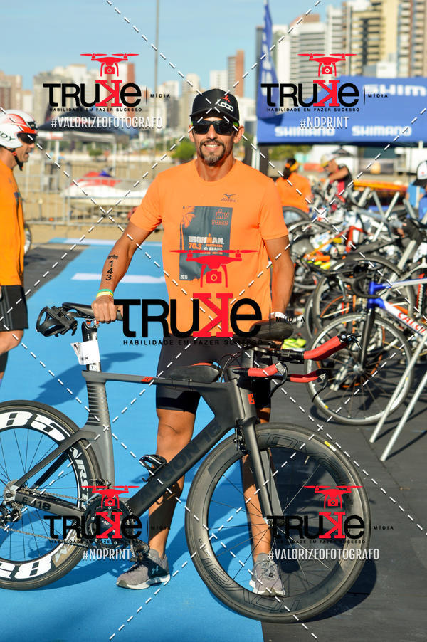Buy your photos of the eventBike Check in IronMan 70.3  Fortaleza on Fotop