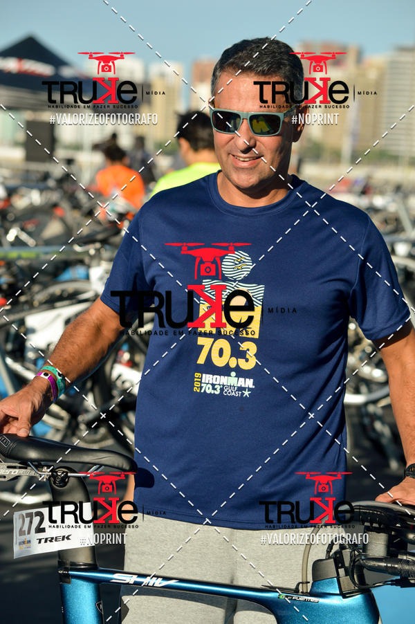 Buy your photos of the eventBike Check in IronMan 70.3  Fortaleza on Fotop