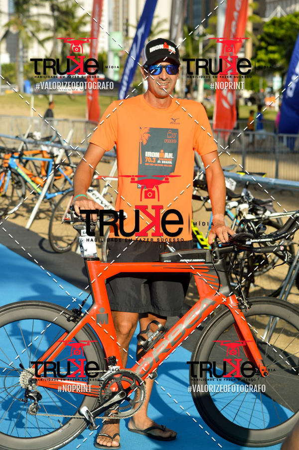 Buy your photos of the eventBike Check in IronMan 70.3  Fortaleza on Fotop
