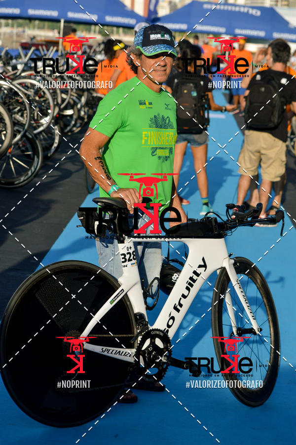 Buy your photos of the eventBike Check in IronMan 70.3  Fortaleza on Fotop