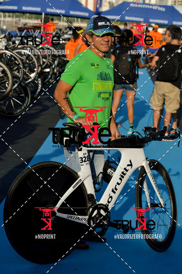 Buy your photos of the eventBike Check in IronMan 70.3  Fortaleza on Fotop