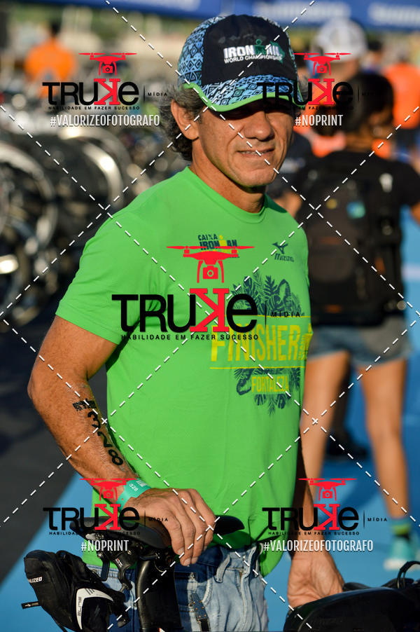 Buy your photos of the eventBike Check in IronMan 70.3  Fortaleza on Fotop