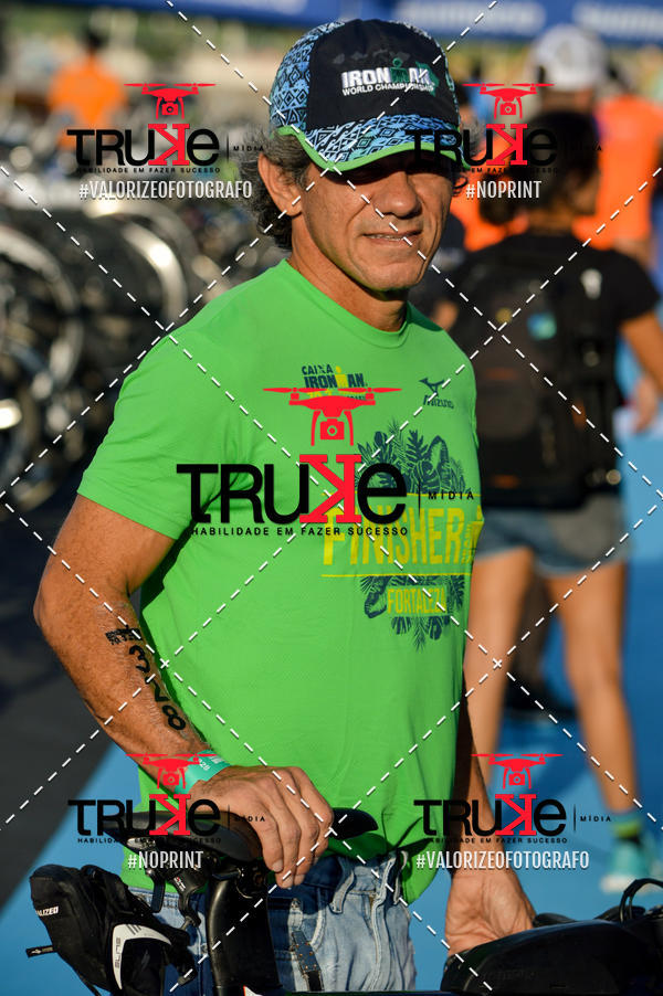 Buy your photos of the eventBike Check in IronMan 70.3  Fortaleza on Fotop