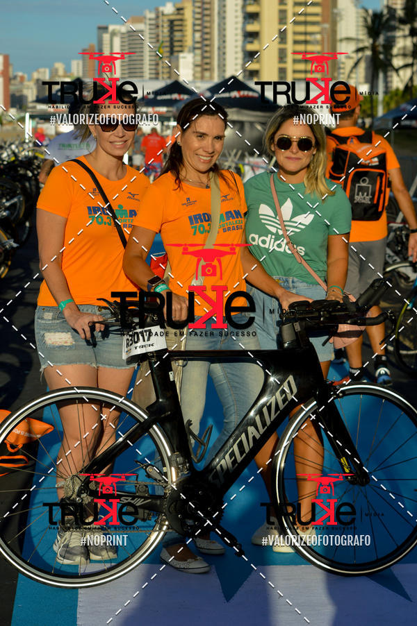 Buy your photos of the eventBike Check in IronMan 70.3  Fortaleza on Fotop