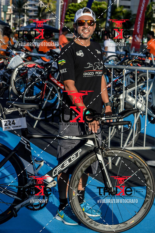 Buy your photos of the eventBike Check in IronMan 70.3  Fortaleza on Fotop