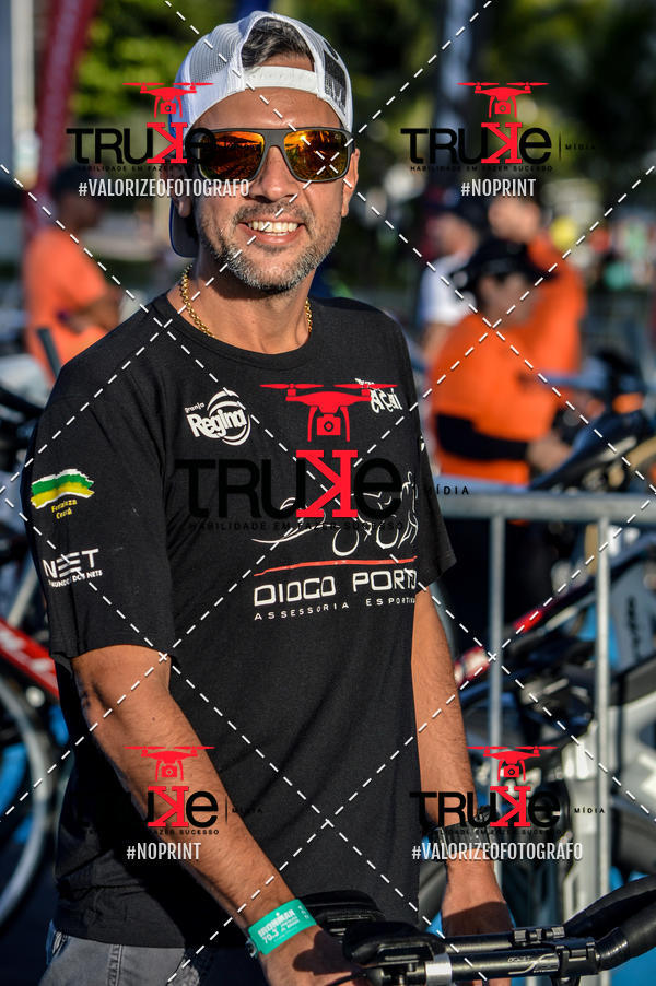 Buy your photos of the eventBike Check in IronMan 70.3  Fortaleza on Fotop