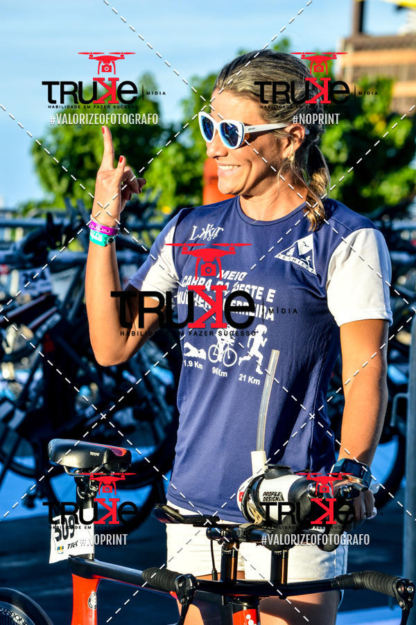 Buy your photos of the eventBike Check in IronMan 70.3  Fortaleza on Fotop