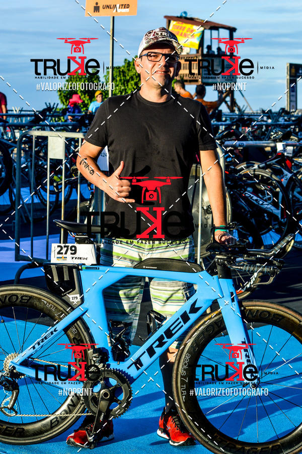 Buy your photos of the eventBike Check in IronMan 70.3  Fortaleza on Fotop