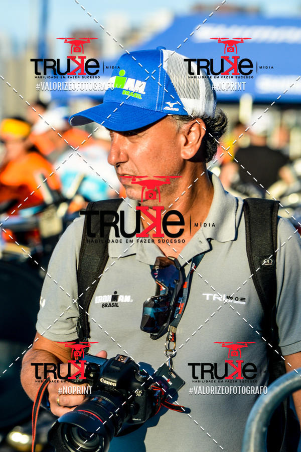 Buy your photos of the eventBike Check in IronMan 70.3  Fortaleza on Fotop