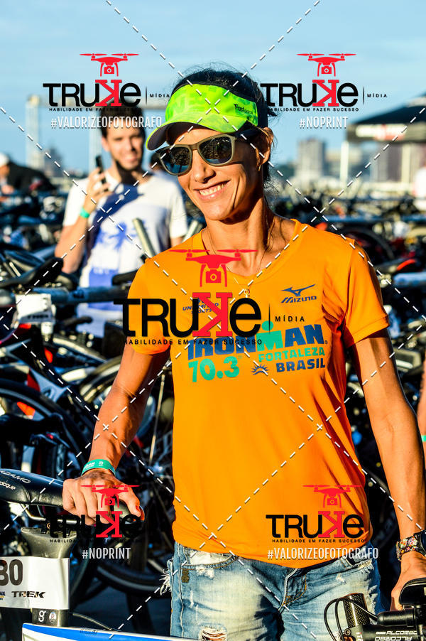 Buy your photos of the eventBike Check in IronMan 70.3  Fortaleza on Fotop